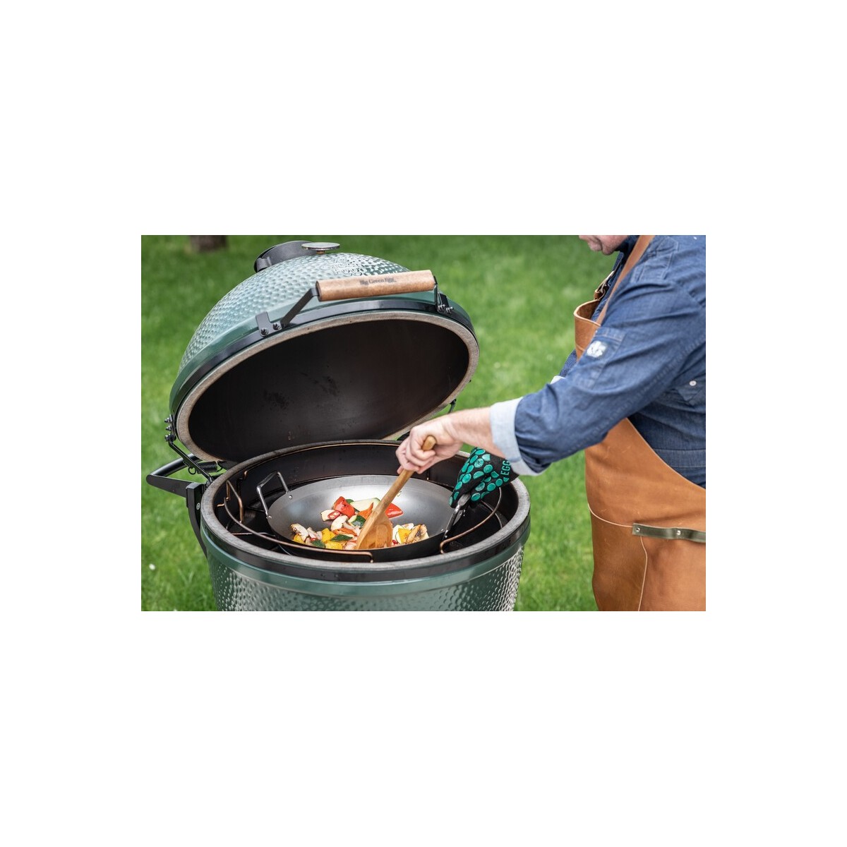 Wok panvica z uhlíkovej ocele s bambusovou varechou pre L, XL, 2XL