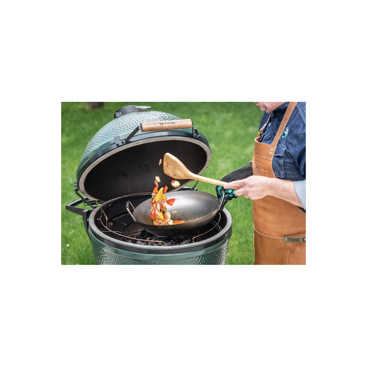 Wok panvica z uhlíkovej ocele s bambusovou varechou pre L, XL, 2XL